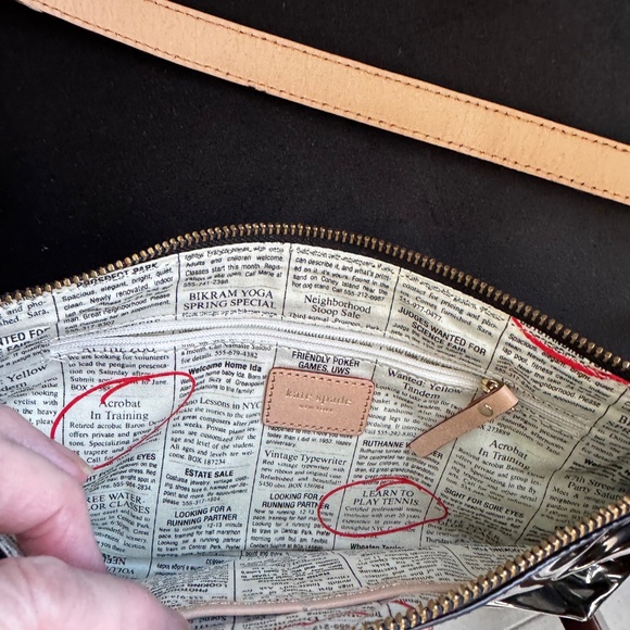 Kate Spade Henry Street Black Patent Shoulder Bag with Gold Chain -NEW - Picture 4 of 5